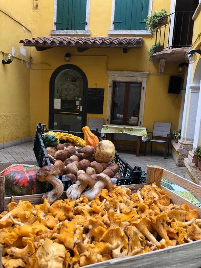 Locanda Al Centrale Caprino Veronese Buitenkant foto