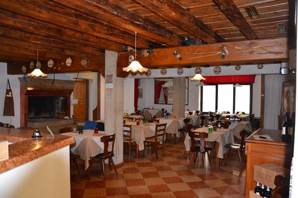 Locanda Al Centrale Caprino Veronese Buitenkant foto